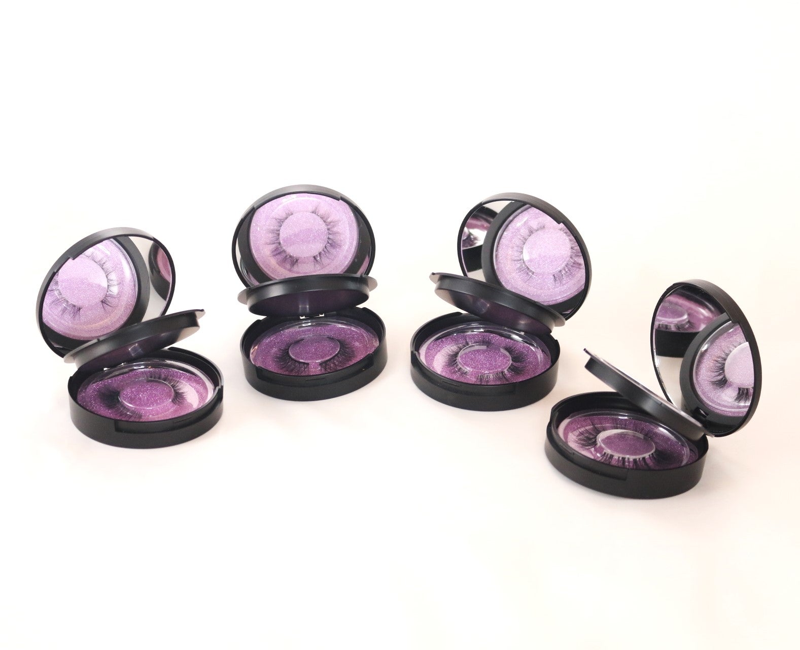 Lash compact Lux Invitational